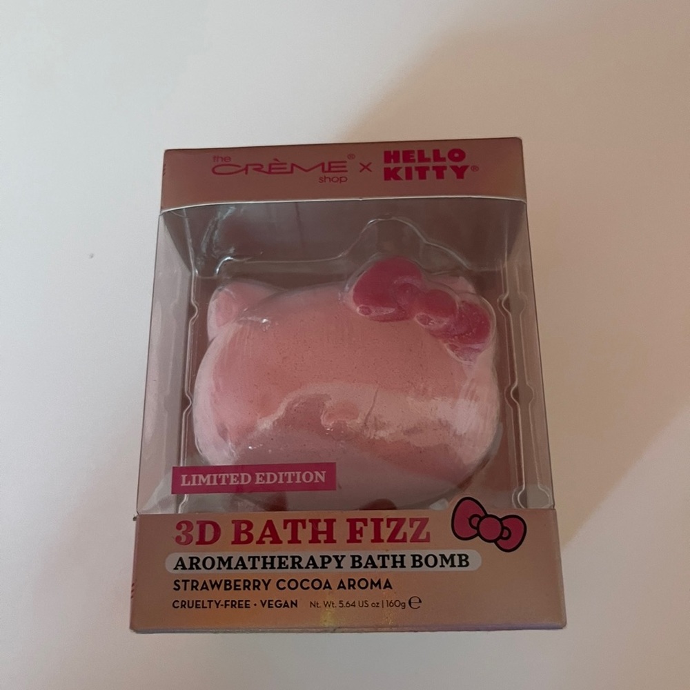 Hello kitty bath bomb